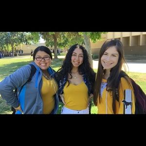 Meet your Posher, Leslieleslie